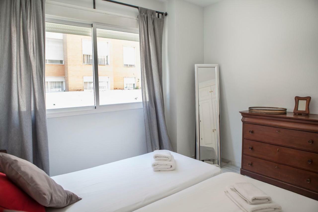 Apartamento Buhaira Севілья Екстер'єр фото